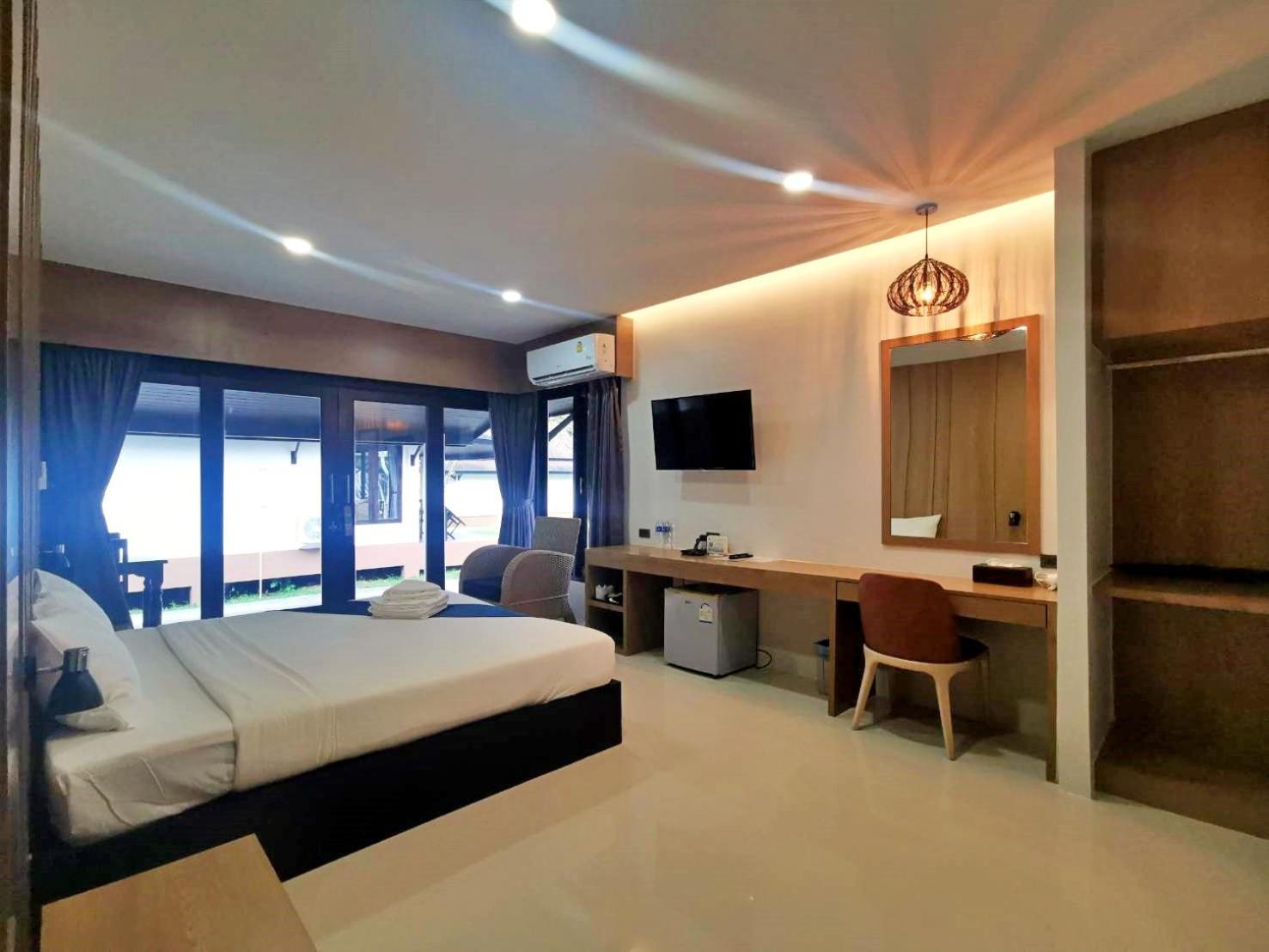 Nana Beach Hotel & Resort Pathiu Luaran gambar